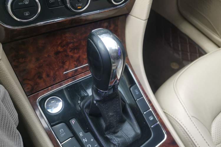 Used Volkswagen Passat 2013 2.0 TSI DSG Prestige Edition