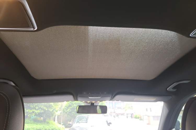 Used Mercedes-Benz GLC 2020 Facelift GLC 260 L 4MATIC Luxury Edition Headliner