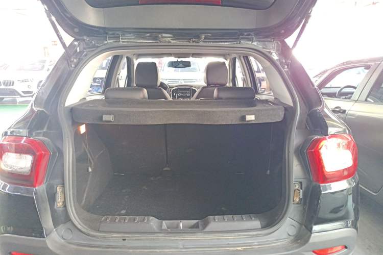 Used Brilliance V3 2020 1.6L Manual Classic Model Trunk