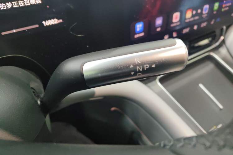 Used Hima AITO M9 2025 Extended-Range Ultra Version 52 kWh 6-Seater
