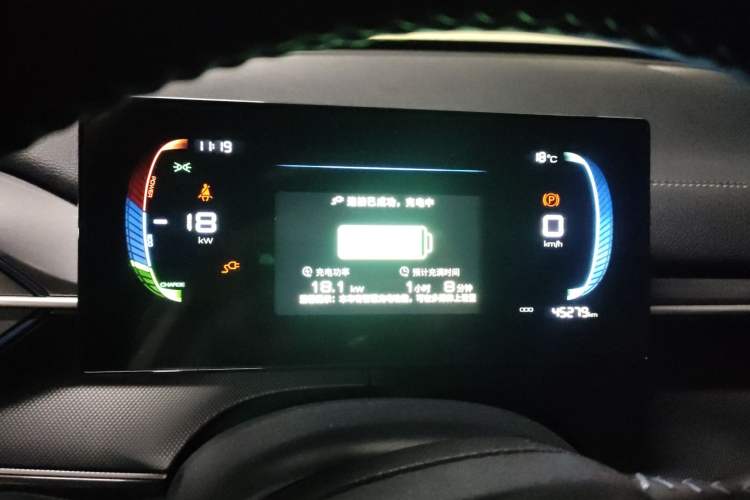 Used BYD Destroyer 05 2024 Honor Edition DM-i 120KM Luxury Model Instrument Cluster