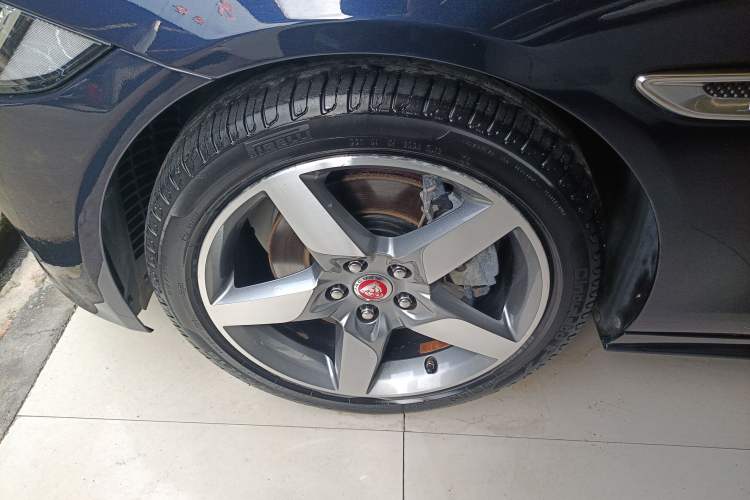 Used Jaguar XE 2017 2.0T 200 PS R-Sport
