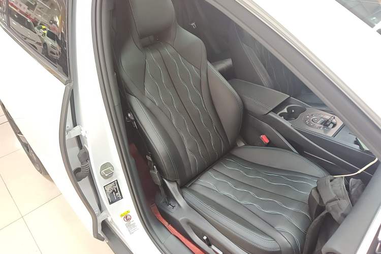 Used BYD Seal 06 New Energy 2024 DM-i 120KM Flagship Model Right Front Seat