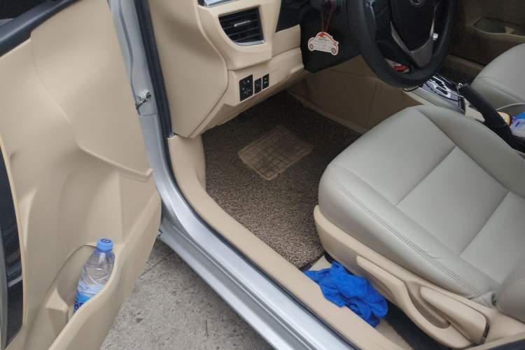 Used Toyota Corolla 2014 1.6L CVT GL-i