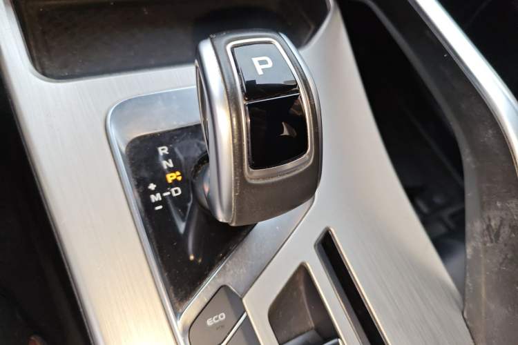 Used Geely Auto Coolray 2019 Sport Version 260T DCT Battle China VI Standard
