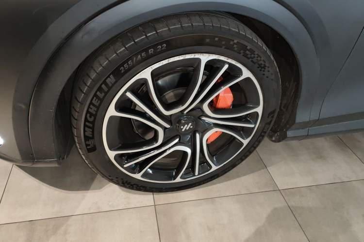 Used IM LS7 2023 100kWh Lux All-Wheel-Drive Version