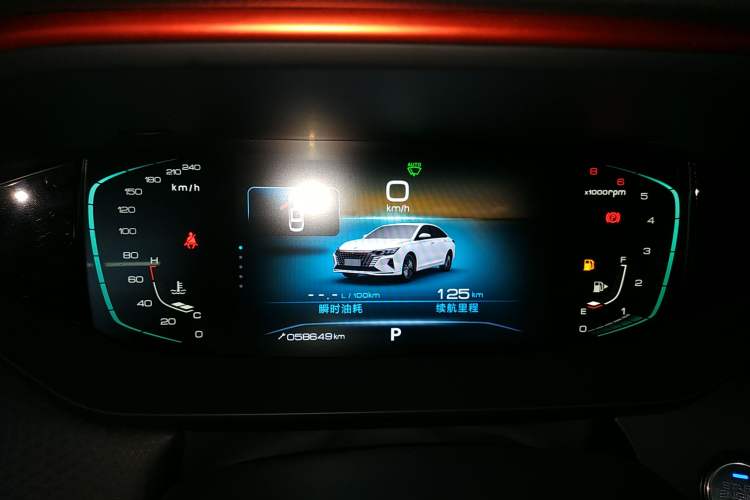 Used Dongfeng Aeolus Yixuan MAX 2023 1.5T Super-Powered Dad Edition