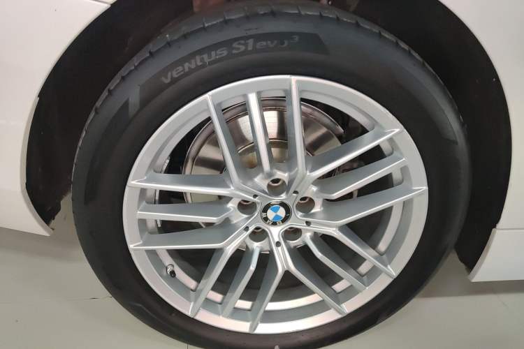 Used BMW 5 Series 2024 525Li Luxury Package
