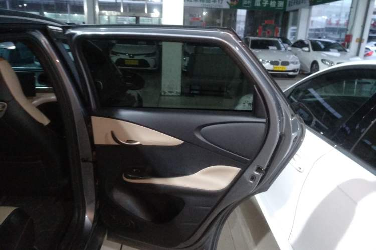 Used BYD Dolphin 2023 420 km Fashion Edition