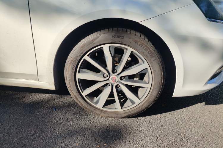 Used Roewe i6 2018 20T Automatic Flagship Edition
