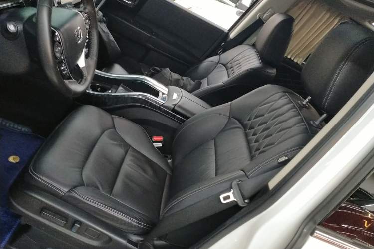 Used Honda Elysion 2019 2.0L Hybrid Luxury Edition