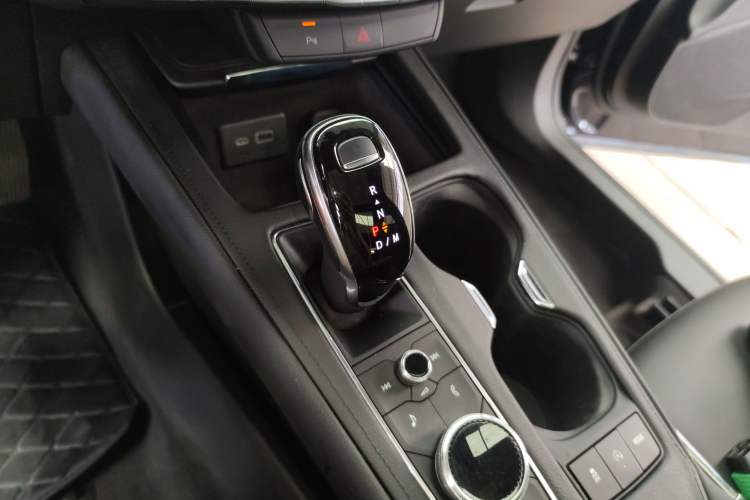 Used Cadillac XT4 2021 28T Two-Wheel Drive Tech Edition