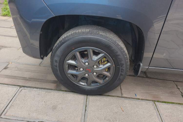 Used Wuling Zhengtu 2021 1.5L Adventure LAR Left Front Wheel Hub