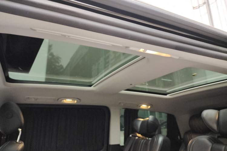 Used Mercedes-Benz V-Class 2020 V 260 Avantgarde Edition