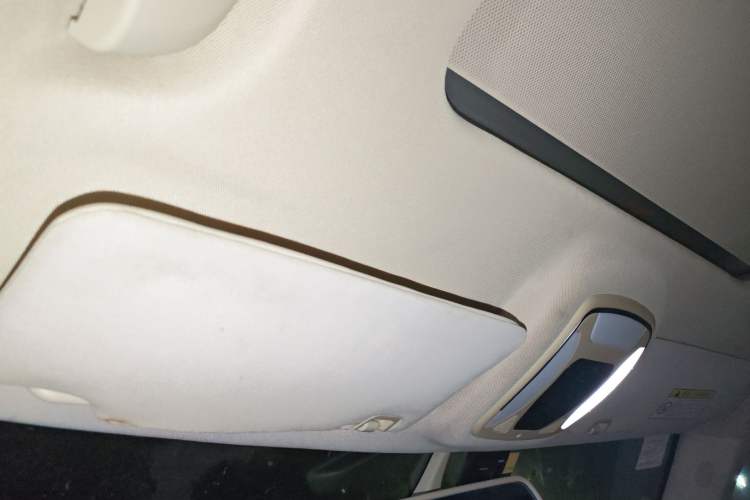 Used Zotye T700 2017 1.8T Dual-Clutch Prestige Model
