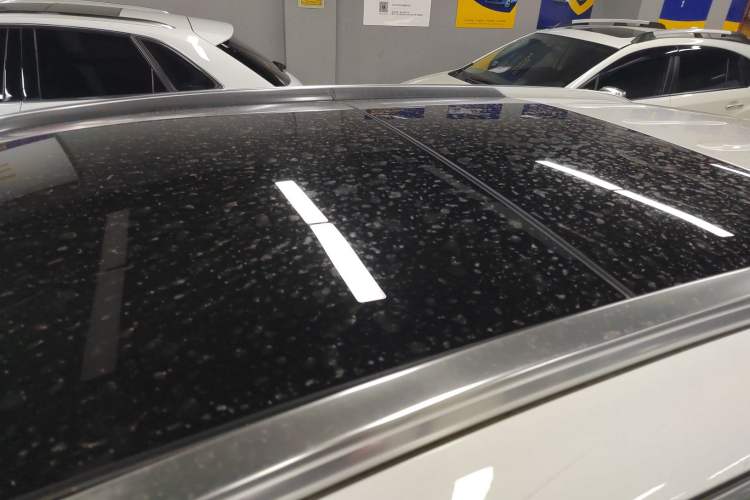 Used Mercedes-Benz GLC 2017 GLC 260 4MATIC Luxury Model
