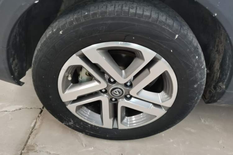 Used CHANGAN CS55 2018 1.5T Automatic Colorful Edition China V Standard
