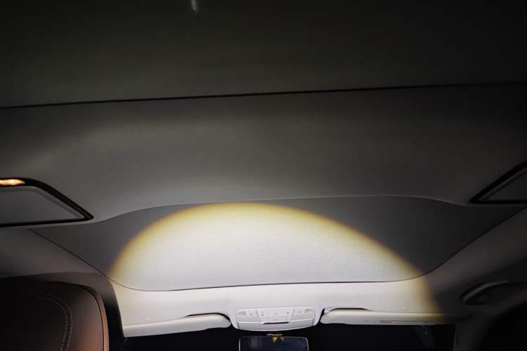 Used Mercedes-Benz E-Class New Energy 2022 Second Facelift E 350 e L Plug-in Hybrid Sedan
