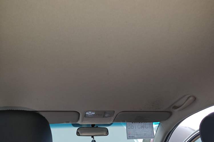 Used Kia K2 2015 Sedan 1.4L MT GLS