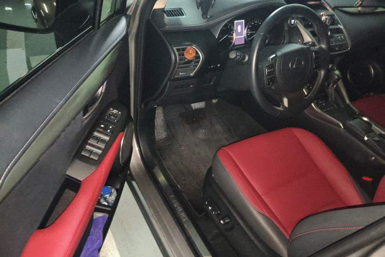 Used Lexus NX 2020 200 Front-Wheel Drive Vmotion Edition China VI Standard Driver Seat