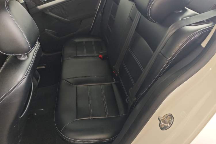 Used Volkswagen Lavida 2017 1.6L Automatic Fashion Edition
