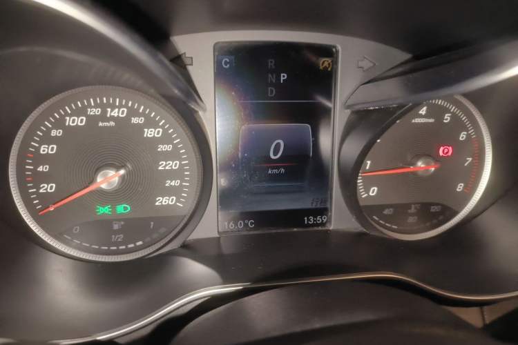 Used Mercedes-Benz GLC 2016 GLC 260 4MATIC Dynamic Edition
