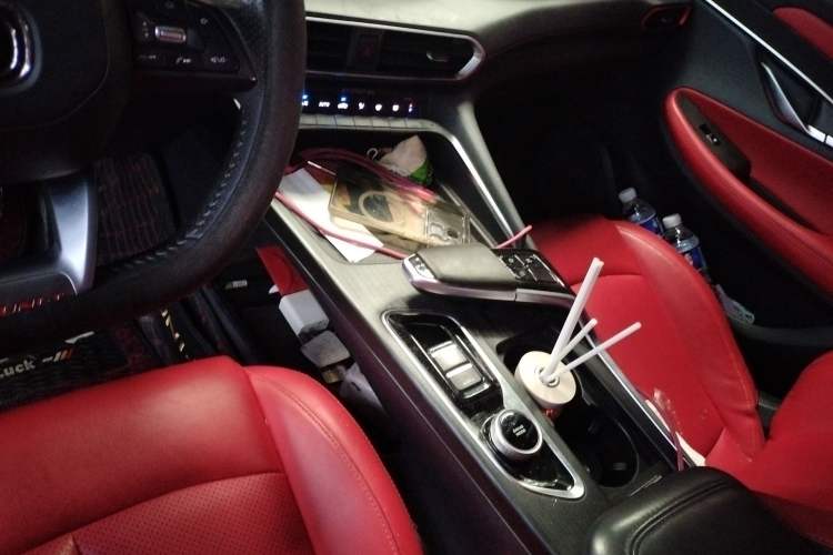 Used CHANGAN UNI-T 2020 1.5T Prestige Version