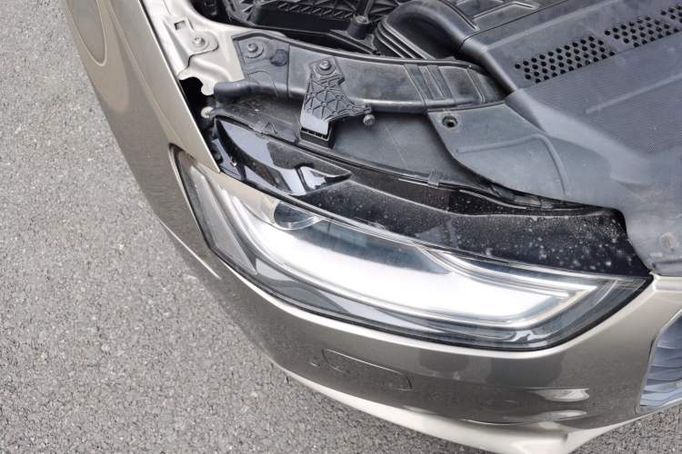 Used Audi A4L 2013 35 TFSI Automatic Comfort Model Right Front Headlight