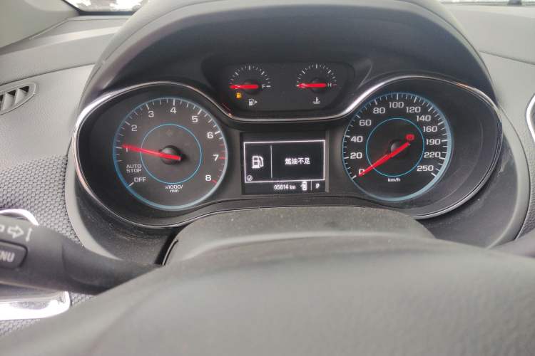 Used Chevrolet Cruze 2017 1.5L Automatic Pioneer Sunroof Edition
