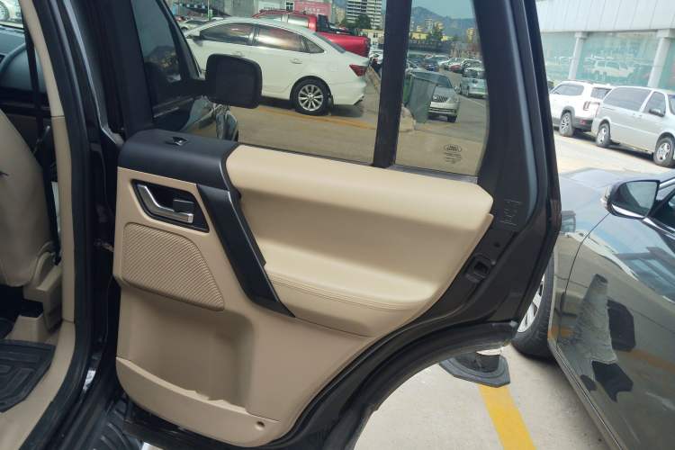 Used Land Rover Freelander 2 2014 2.0T Si4 SE Gasoline Version
