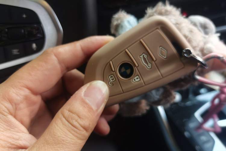 Used BMW 3 Series 2023 325Li M Sport Package Vehicle Key