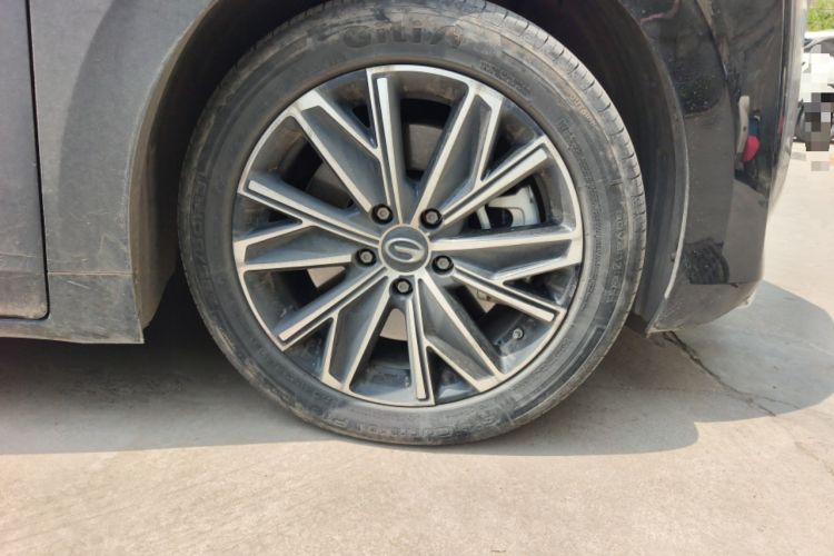 Used GAC Trumpchi E8 New Energy 2024 150km MAX Right Front Wheel Hub