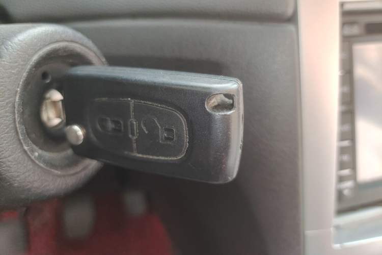 Used Peugeot 307 2012 Hatchback 1.6L Manual Comfort Edition