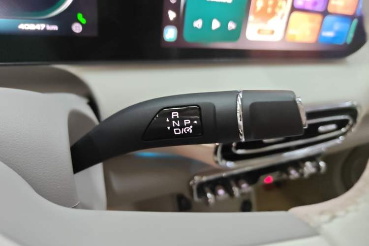 Used ORA Ballet Cat 2022 401 km Nutcracker Edition