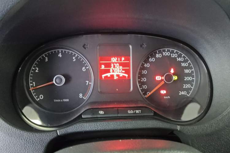 Used Volkswagen Polo 2011 1.6L Automatic ZhiShang Version Instrument Cluster