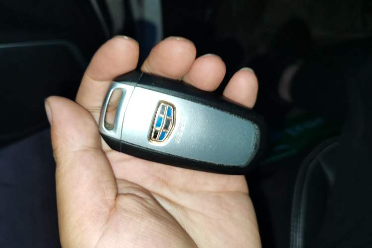 Used Geely Auto Vision X6 2016 1.8L Manual Luxury Model