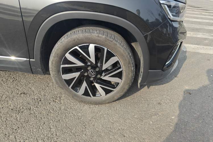 Used Volkswagen Tayron 2024 300TSI Two-Wheel-Drive Luxury Plus Advanced Version Right Front Wheel Hub