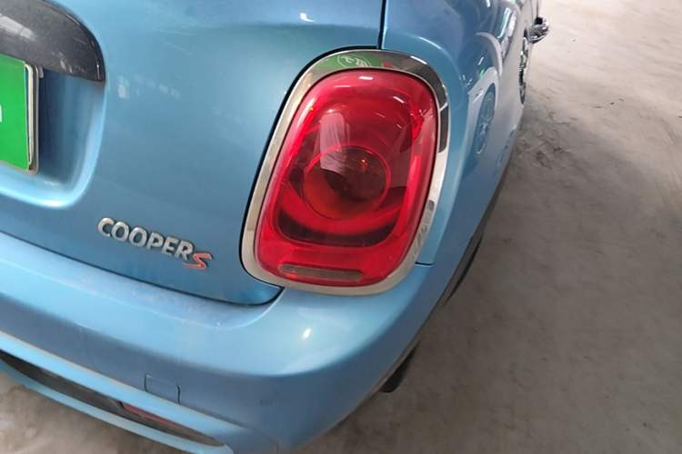 Used MINI 2016 2.0T COOPER S Pioneer Edition Five-Door Model