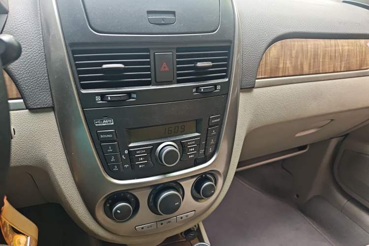 Used Buick Excelle 2015 1.5L Automatic Classic Model