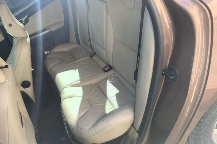 Used Volvo XC60 2013 T5 Zhiya Edition Left Rear Seat