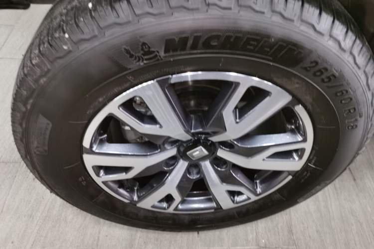 Used Tank 300 2021 City Edition 2.0T—Truly Stylish Right Rear Wheel Hub