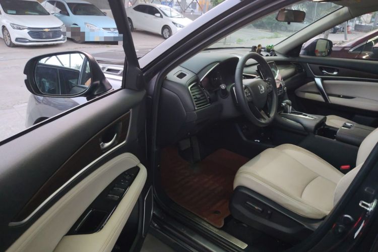 Used Honda Avancier 2017 240TURBO Two-Wheel Drive Luxury Edition Driver Seat