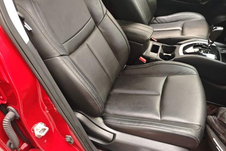 Used Nissan X-Trail 2019 2.0L CVT Smart Connect Comfort Edition 2WD Right Front Seat