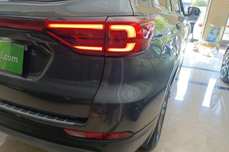 Used Changan CS75 2021 Honor Million Edition 280T DCT Prestige Model
