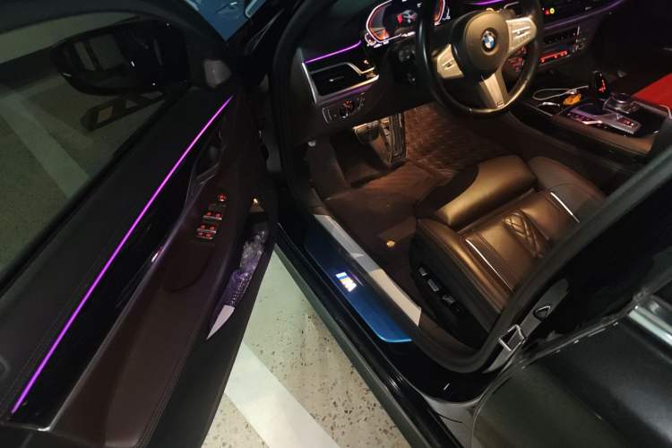 Used BMW 7 Series 2021 730Li M Sport Package Driver Seat