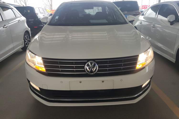 Used Volkswagen Lavida 2017 1.6L Manual Comfort Edition