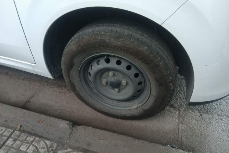 Used Wuling Hongguang New Energy 2024 All-Electric Model 300KM Standard Version
