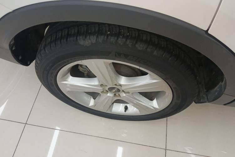 Used Lincoln MKC 2017 2.0T Two-Wheel Drive Deluxe Edition