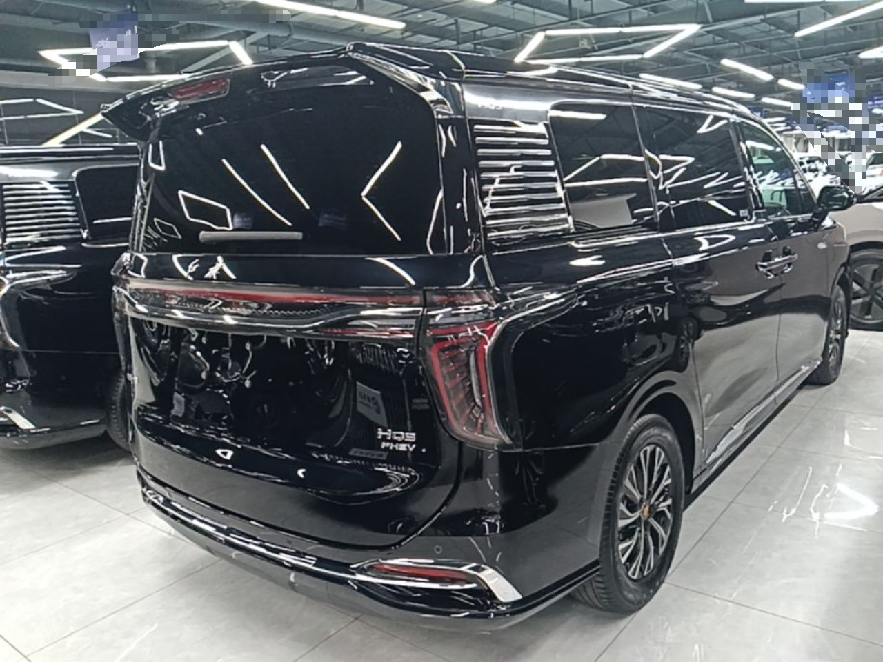 Hongqi HQ9 PHEV 2024 2.0T Four-Wheel Drive Business Edition — снимка 6