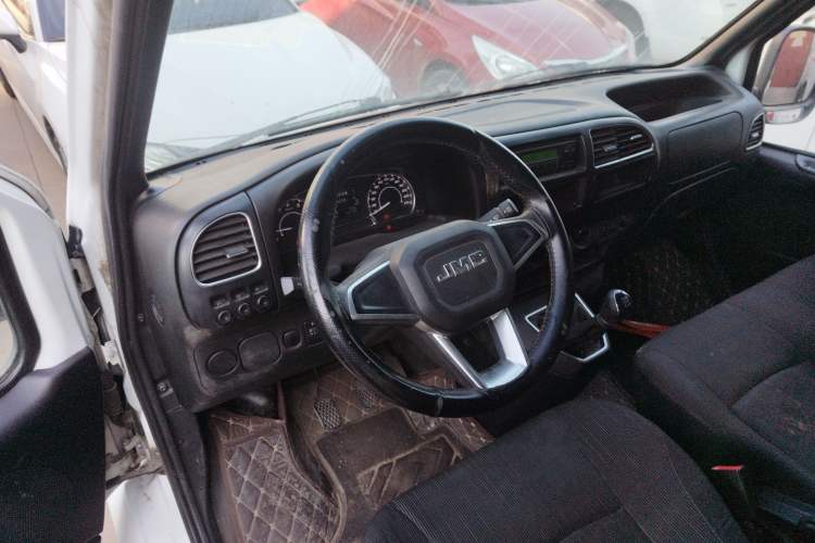 Used JMC Transit 2021 2.8T Space King Standard Version Short Wheelbase Mid-Height Roof 3-Seater Diesel Euro VI JX493 Steering Wheel